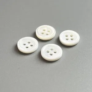 14L-24L Round Edge Four-Hole Natural White Pearl Shell Buttons 40pcs