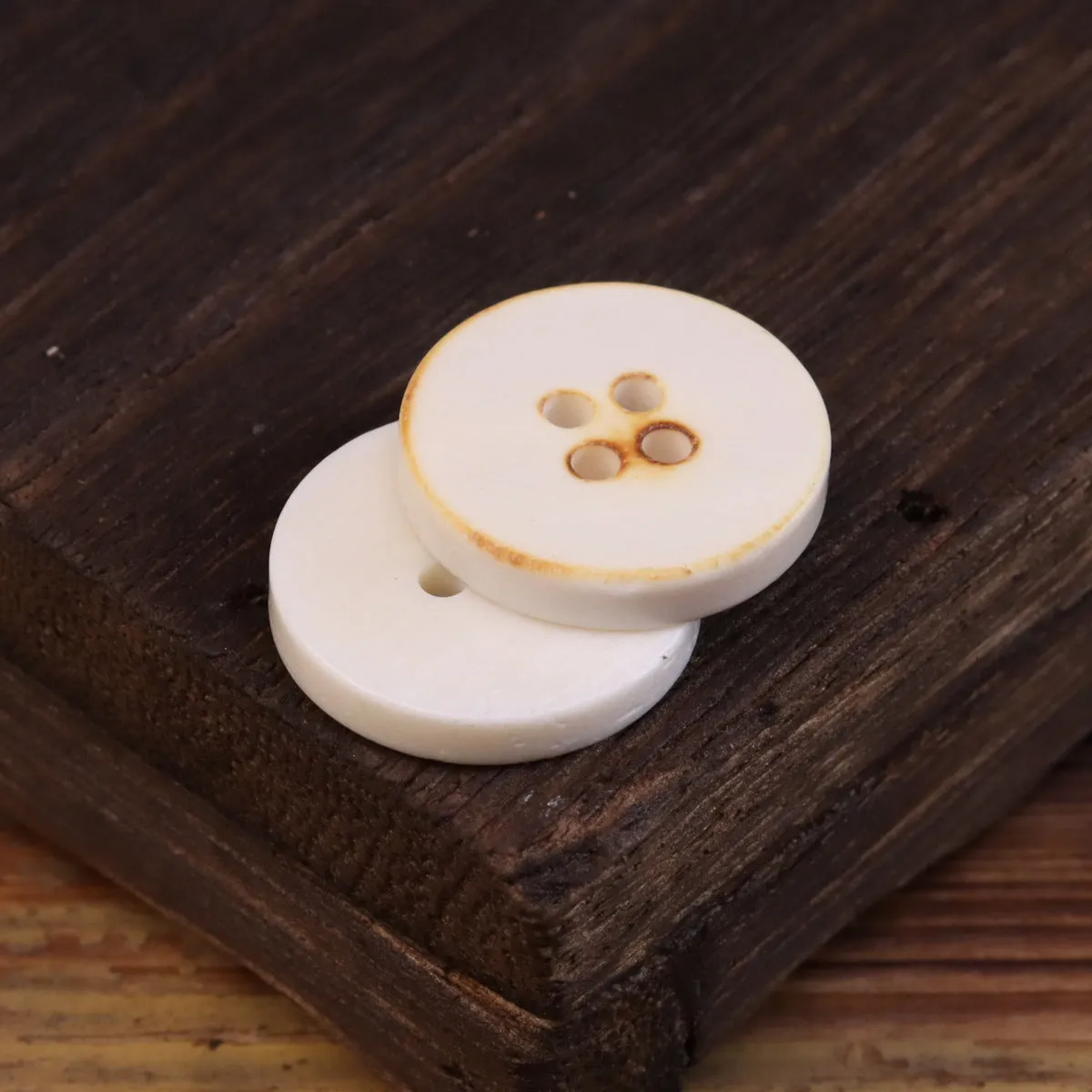 18-40L White Burnished Double-Flat Bovine Bone Buttons 30 Pack