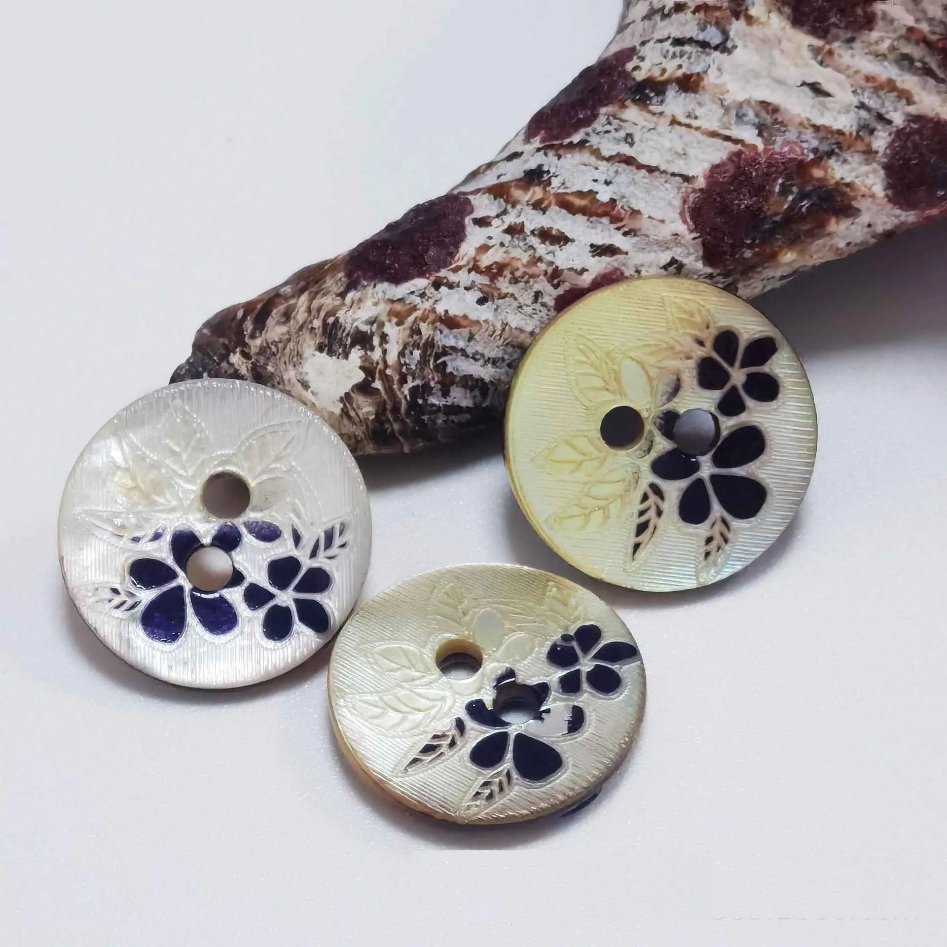 20L (12.5mm) 2-Hole Mother of Pearl Shell Buttons for Craft 100PCS