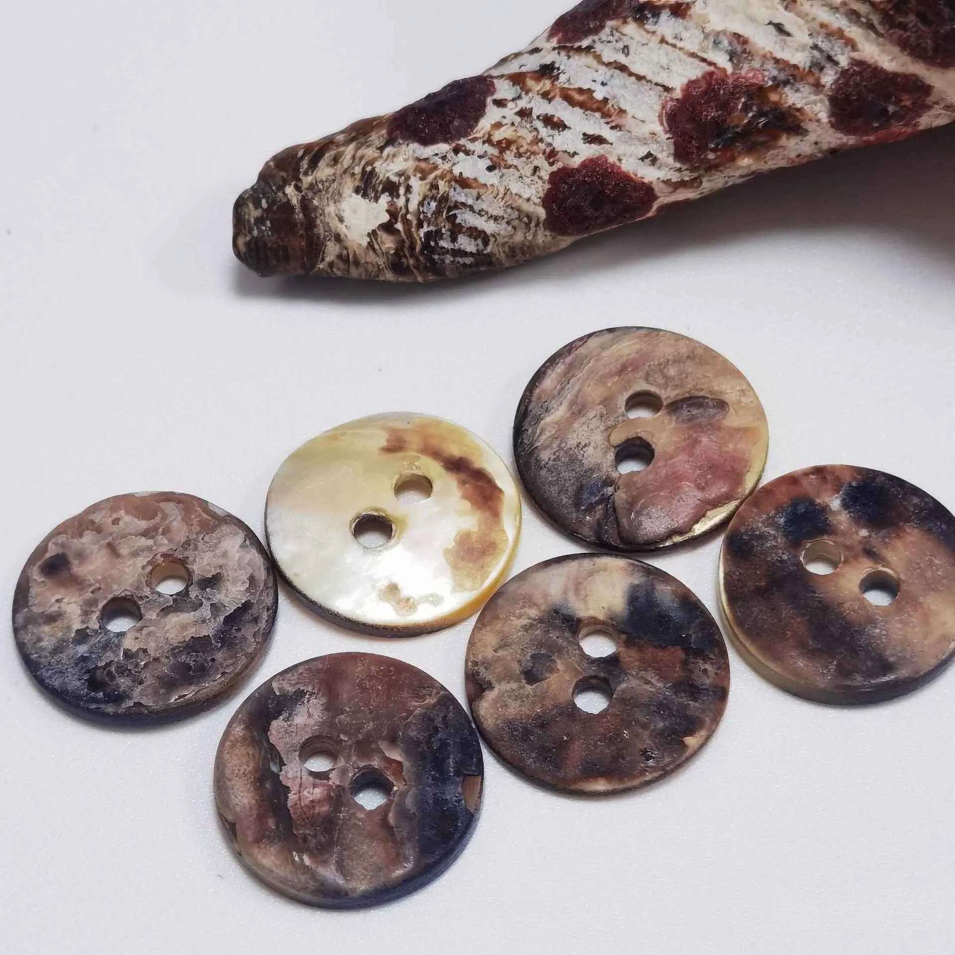 20L (12.5mm) 2-Hole Mother of Pearl Shell Buttons for Craft 100PCS