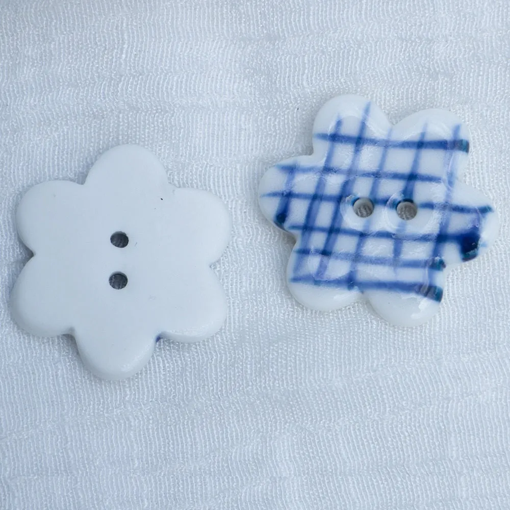 27mm Blue and White Porcelain Flower Shaped 2 Hole Ceramic Buttons 10pcs