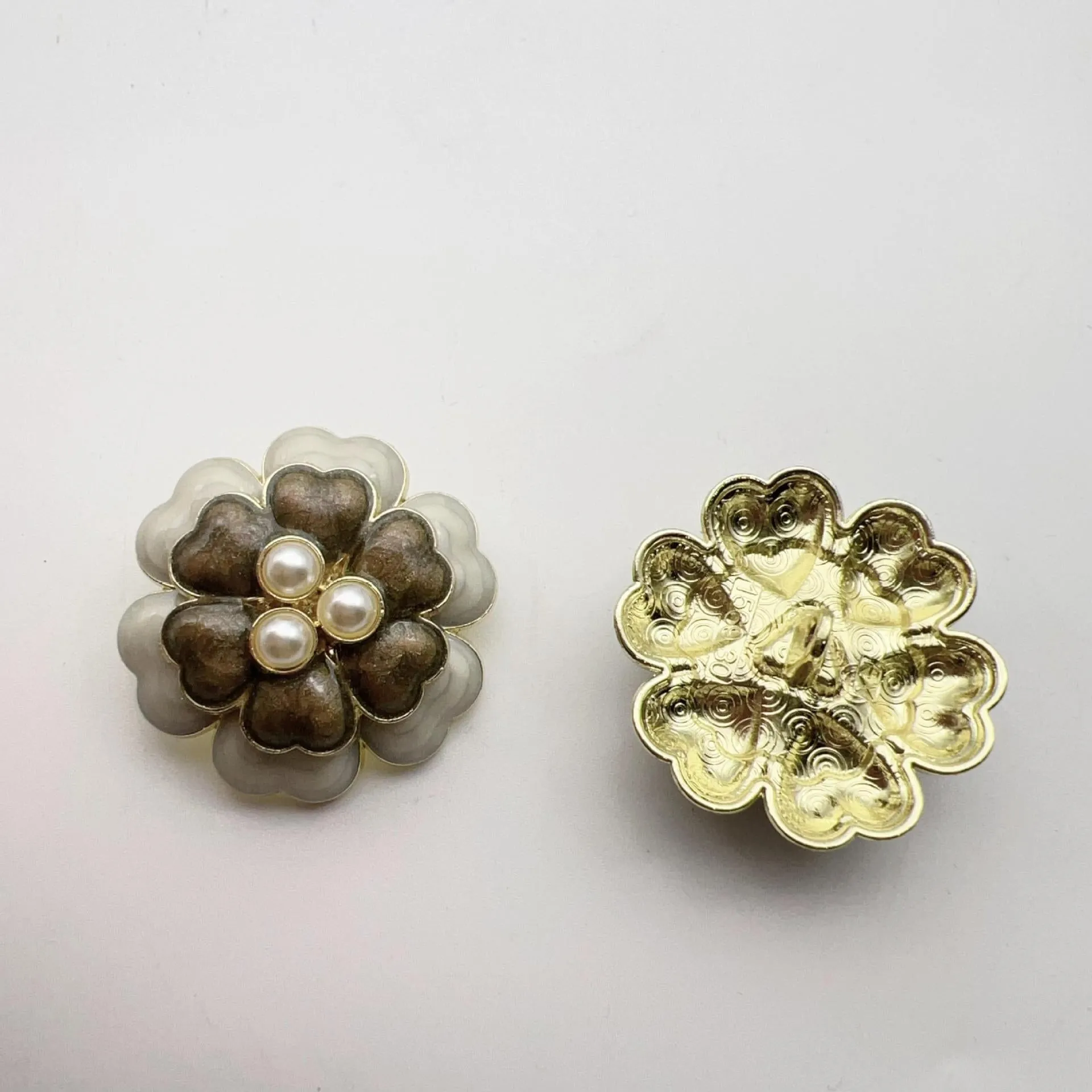 28mm Pearl Five-Petal Flower Vintage French Metal Shank Buttons 48 Pack
