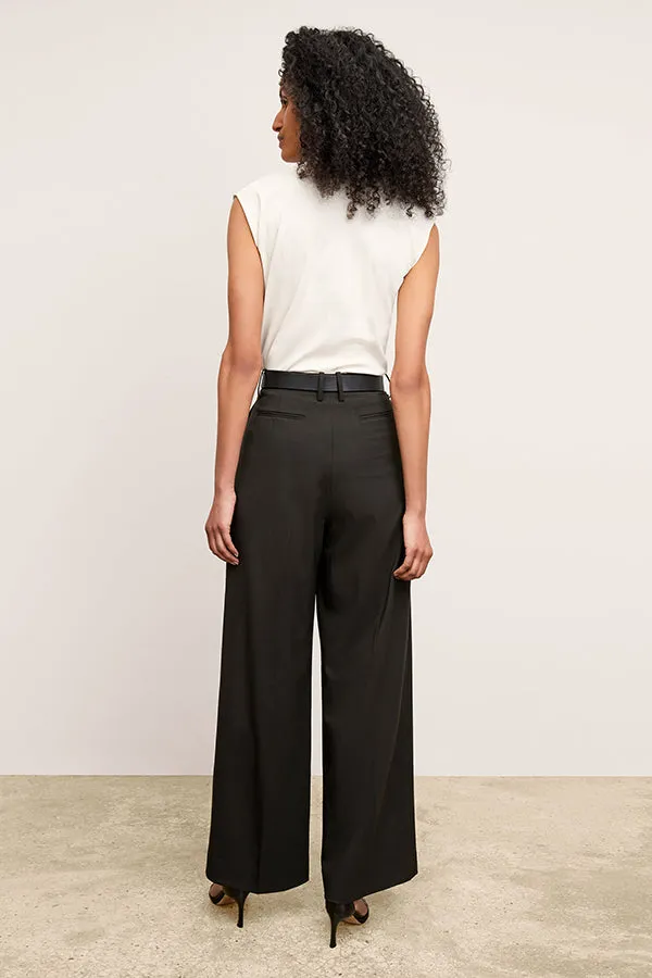 Alina Muscle Tee - Organic Pima Cotton :: Ivory
