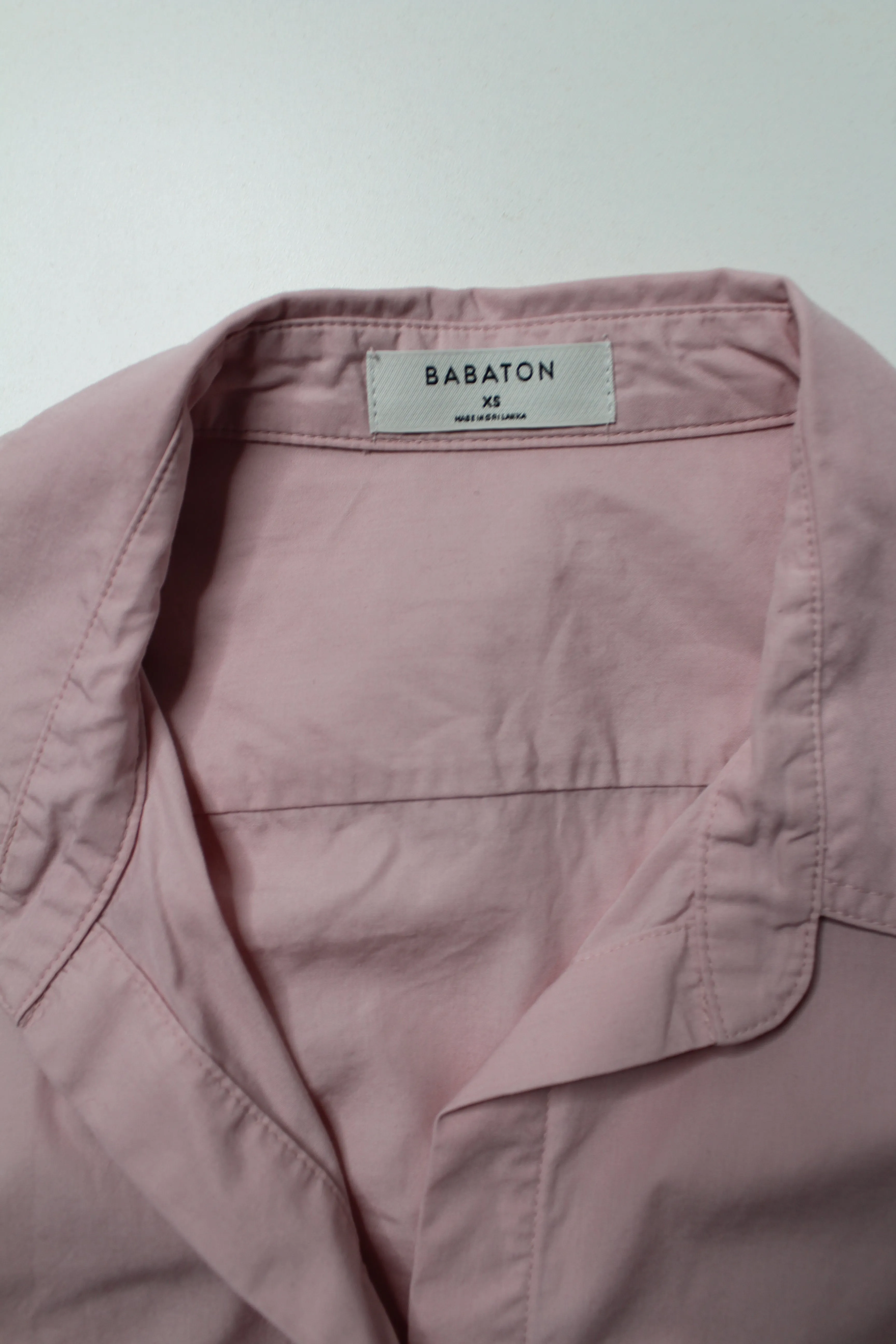Aritzia Wilfred Free pink button up cotton button up shirt, size xs (oversized fit)