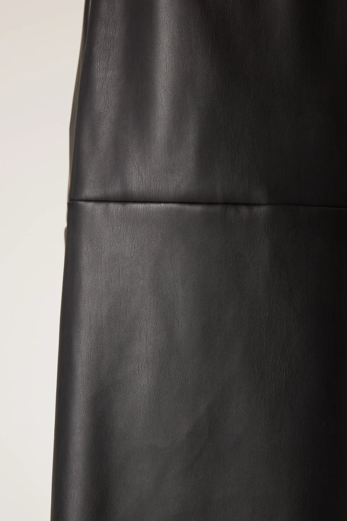Arlo Vegan Skirt | Black