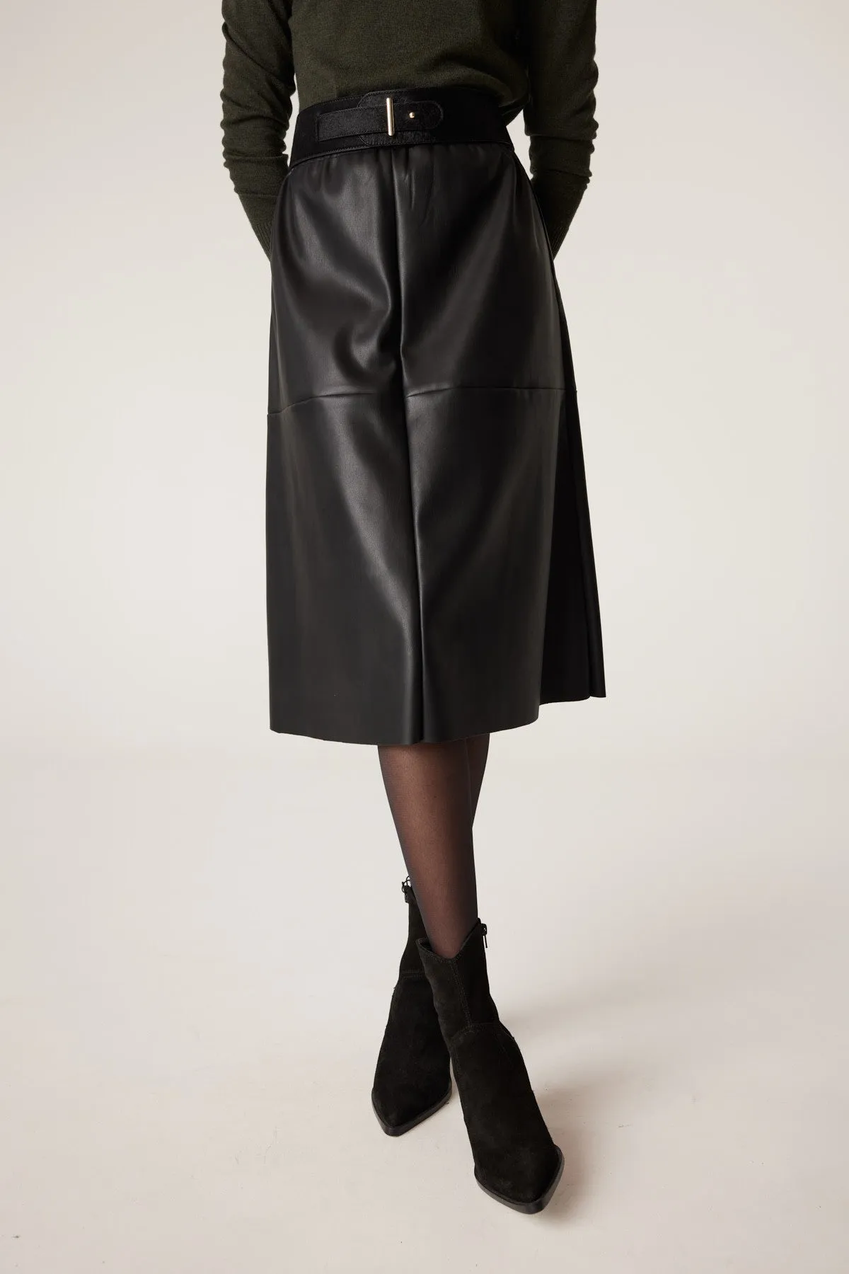 Arlo Vegan Skirt | Black