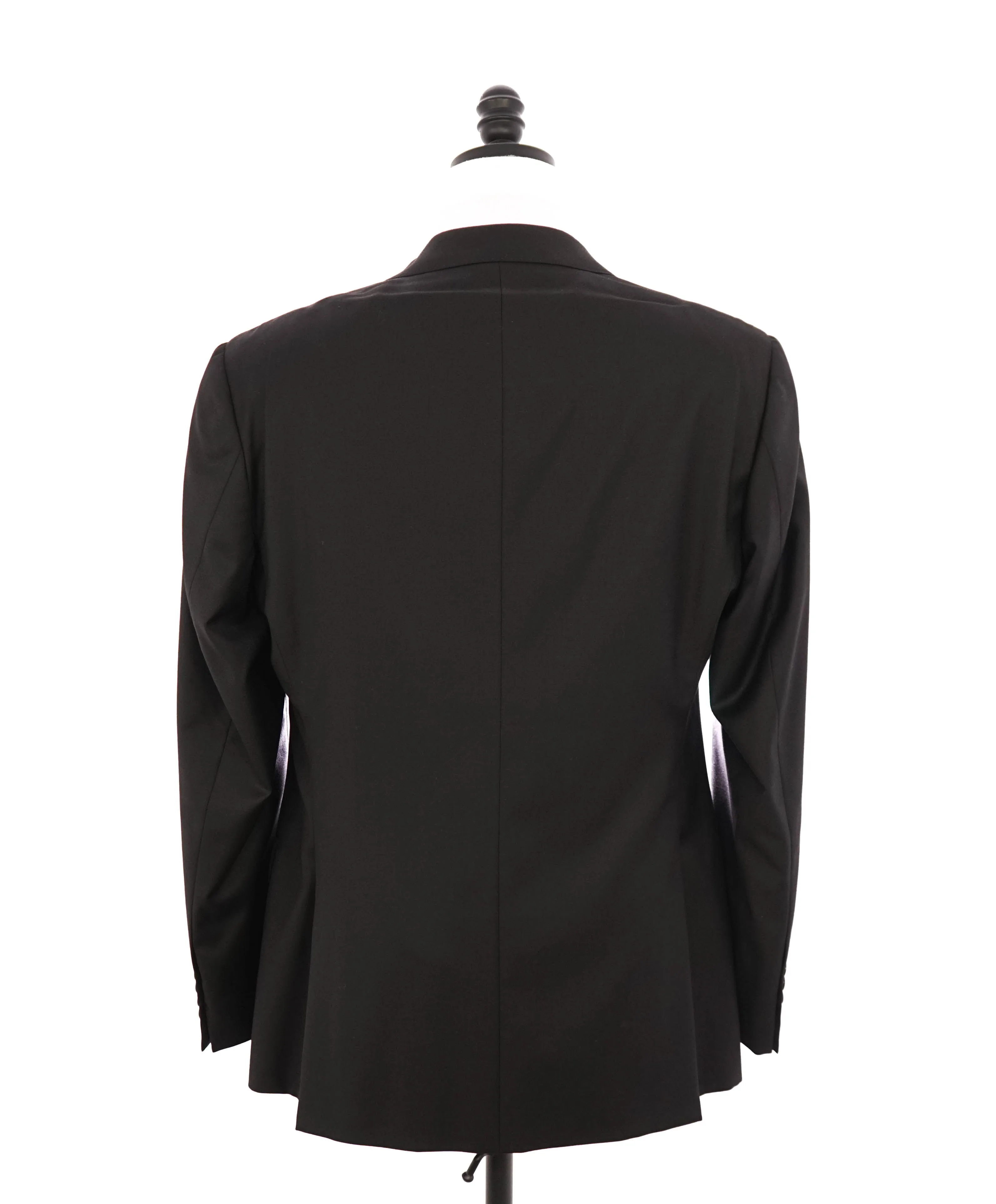ARMANI COLLEZIONI -  "G Line" Modern Solid Black Notch Lapel Suit - 40R