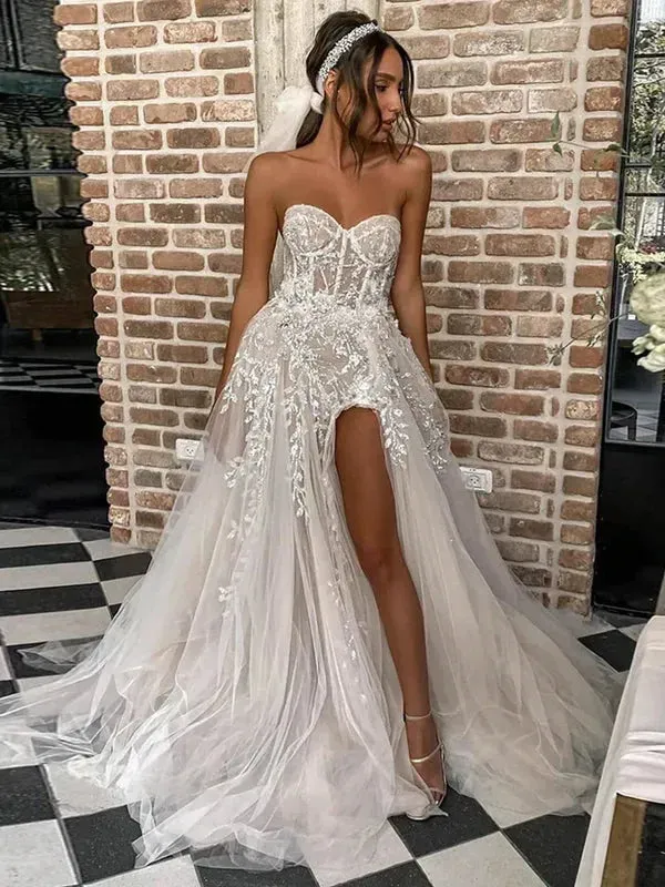 Beach Wedding Dresses For Bride Elegant Lace Boho Wedding Gowns Strapless Sleeveless High Split Princess Bride Dresses