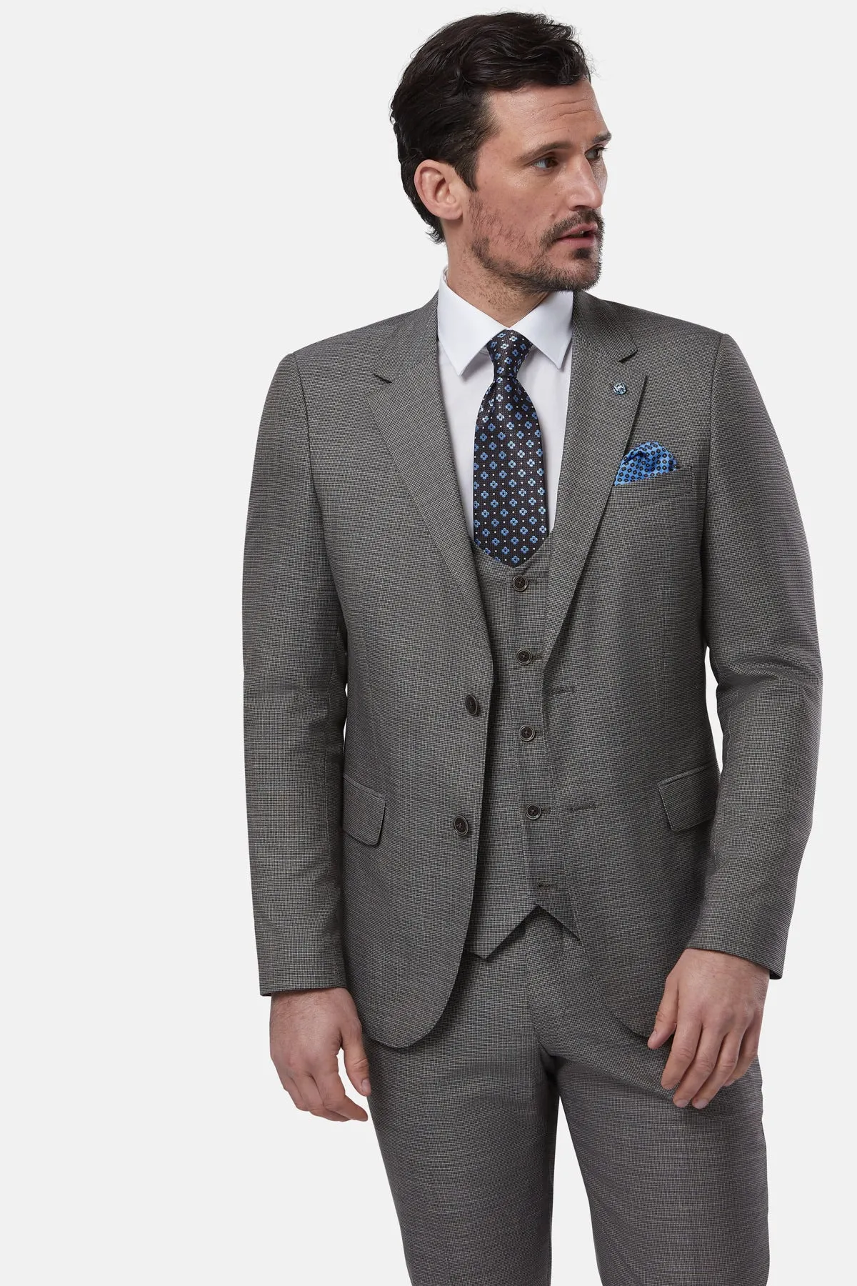 Benetti Borneo 3 Piece Tailored  Fit Suit