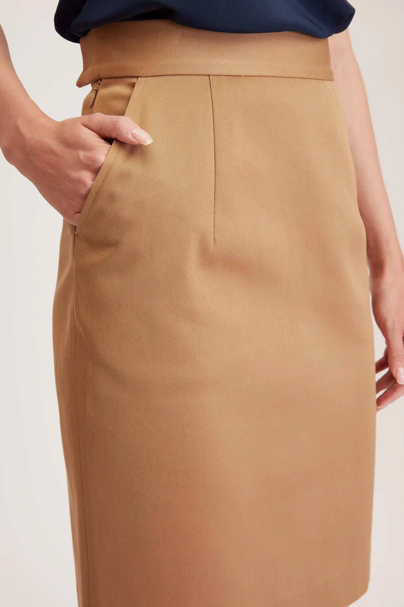 Cavan Skirt - Pencil skirt in camel cotton twill