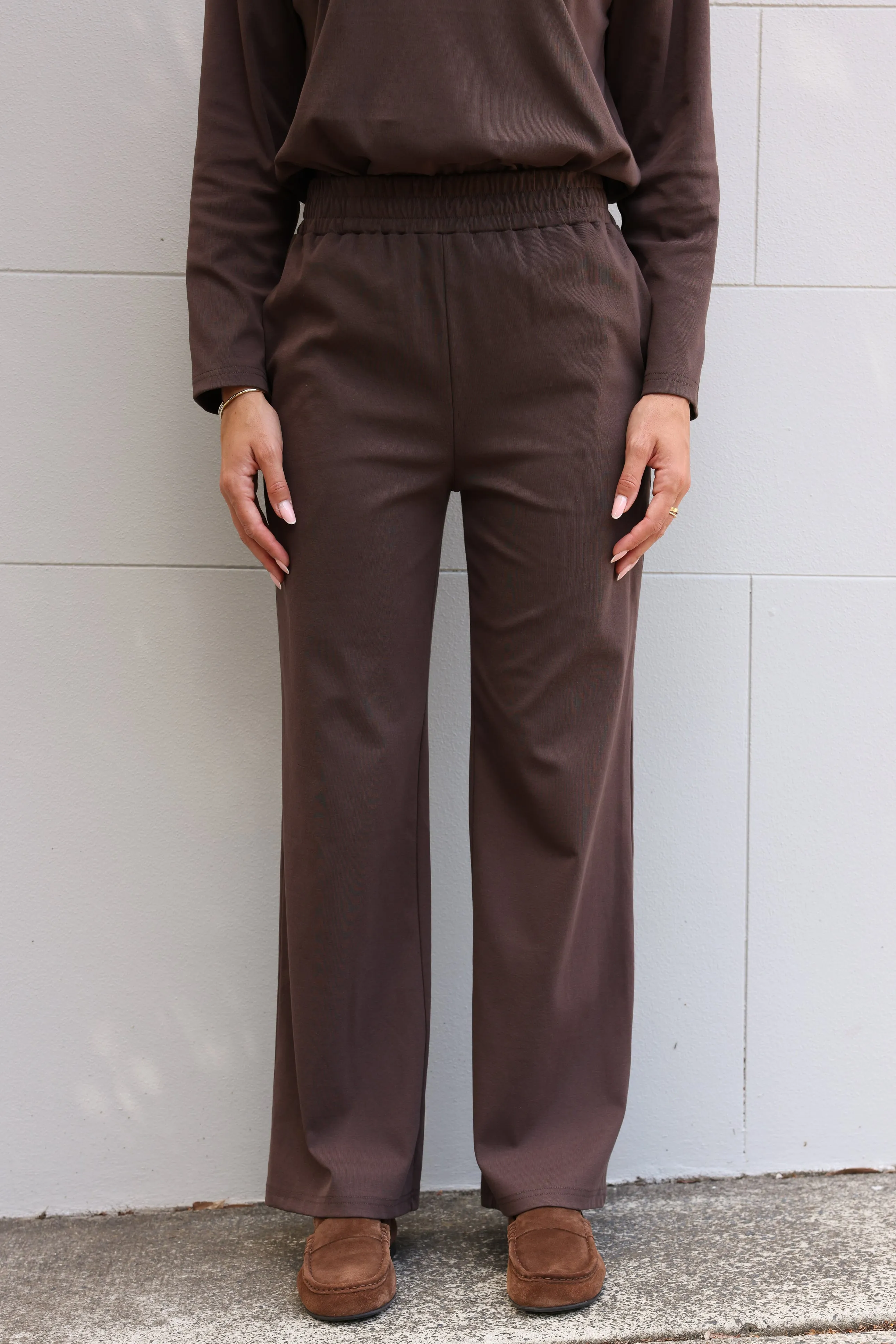 Essentials 2.0 Pant Chocolate