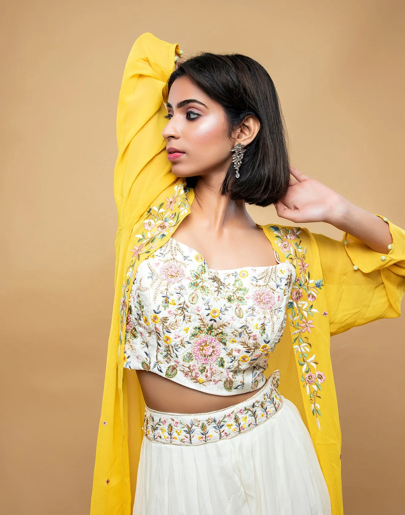 Gardenia White And Yellow Festive Fusion Set