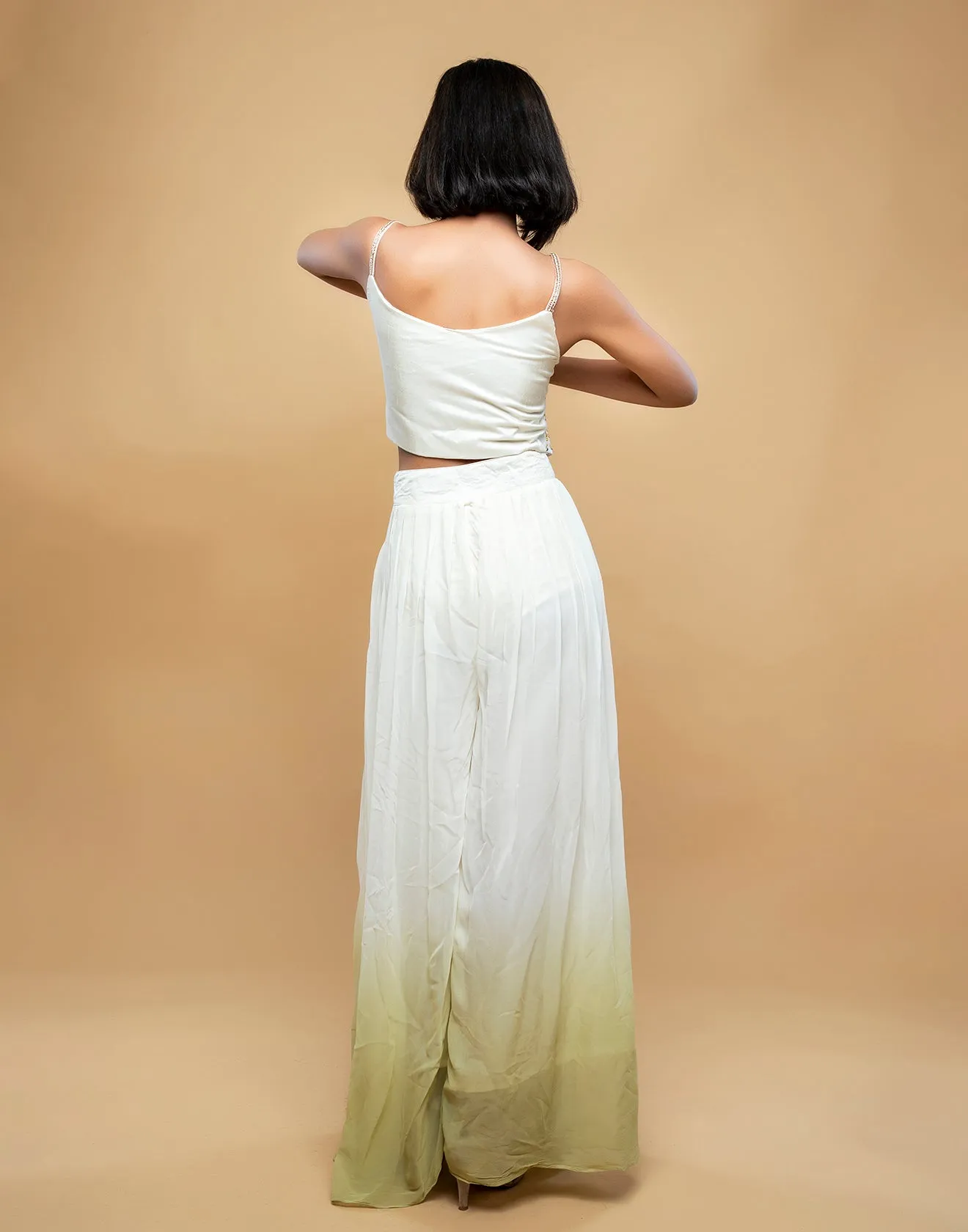 Gardenia White And Yellow Festive Fusion Set