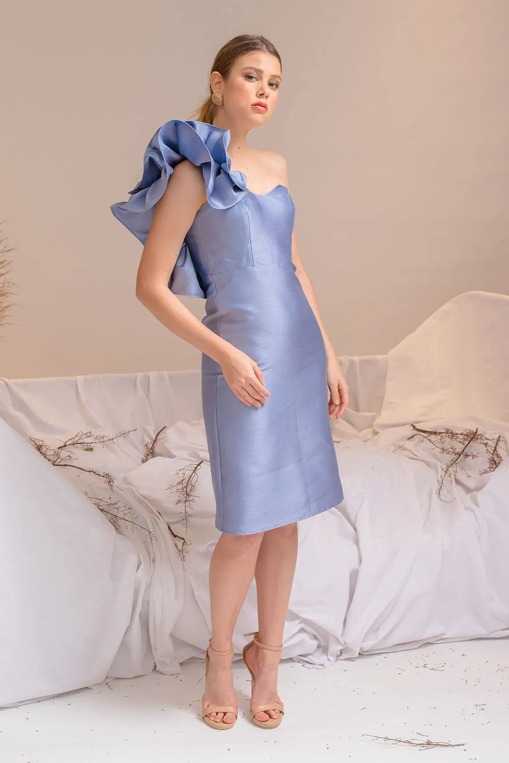 I DO BY ZOO CATALONIA Sweetheart Cut Midi with Oversize Ruffle on Shoulder  (Serenity Blue Gazar)
