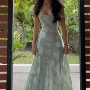 JazzHer Elegant Sheath Spaghetti Straps Mint Green Lace Long Prom Dresses Evening Gowns (PRE-ORDER)