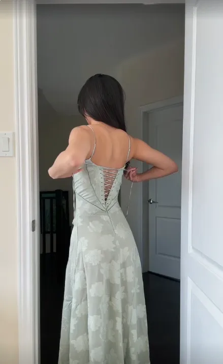 JazzHer Elegant Sheath Spaghetti Straps Mint Green Lace Long Prom Dresses Evening Gowns (PRE-ORDER)