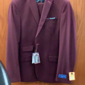 Manchester&Tailor Suit Burgundy Slim Fit