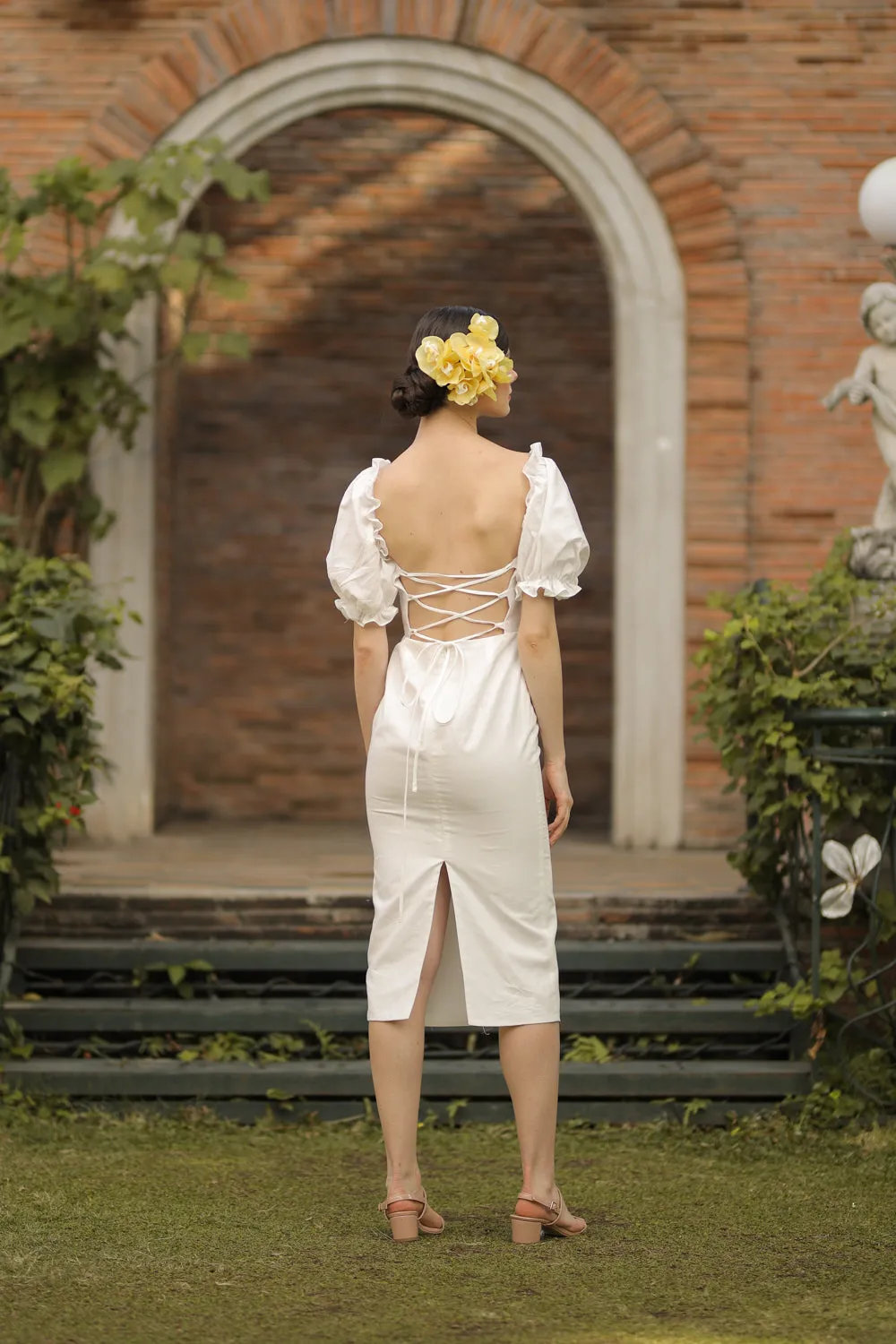 MARICRUZ Puff Sleeve Cross Tie Back Midi Dress (White Linen)