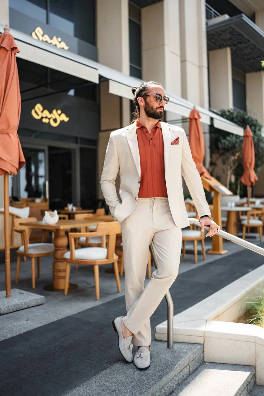 Men's Beige Mono Collar Slim Fit Suit