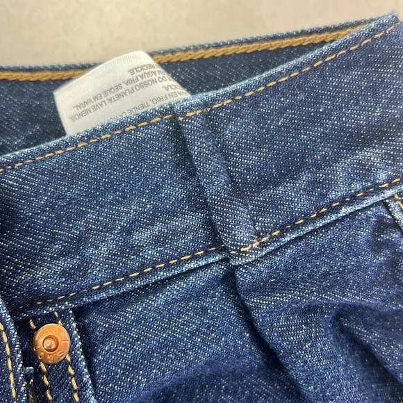 NWT Levi’s Dad Fit Straight Leg Capri Blue Jeans Womens Size 28 Mid Rise Pants