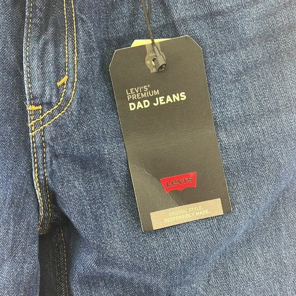 NWT Levi’s Dad Fit Straight Leg Capri Blue Jeans Womens Size 28 Mid Rise Pants
