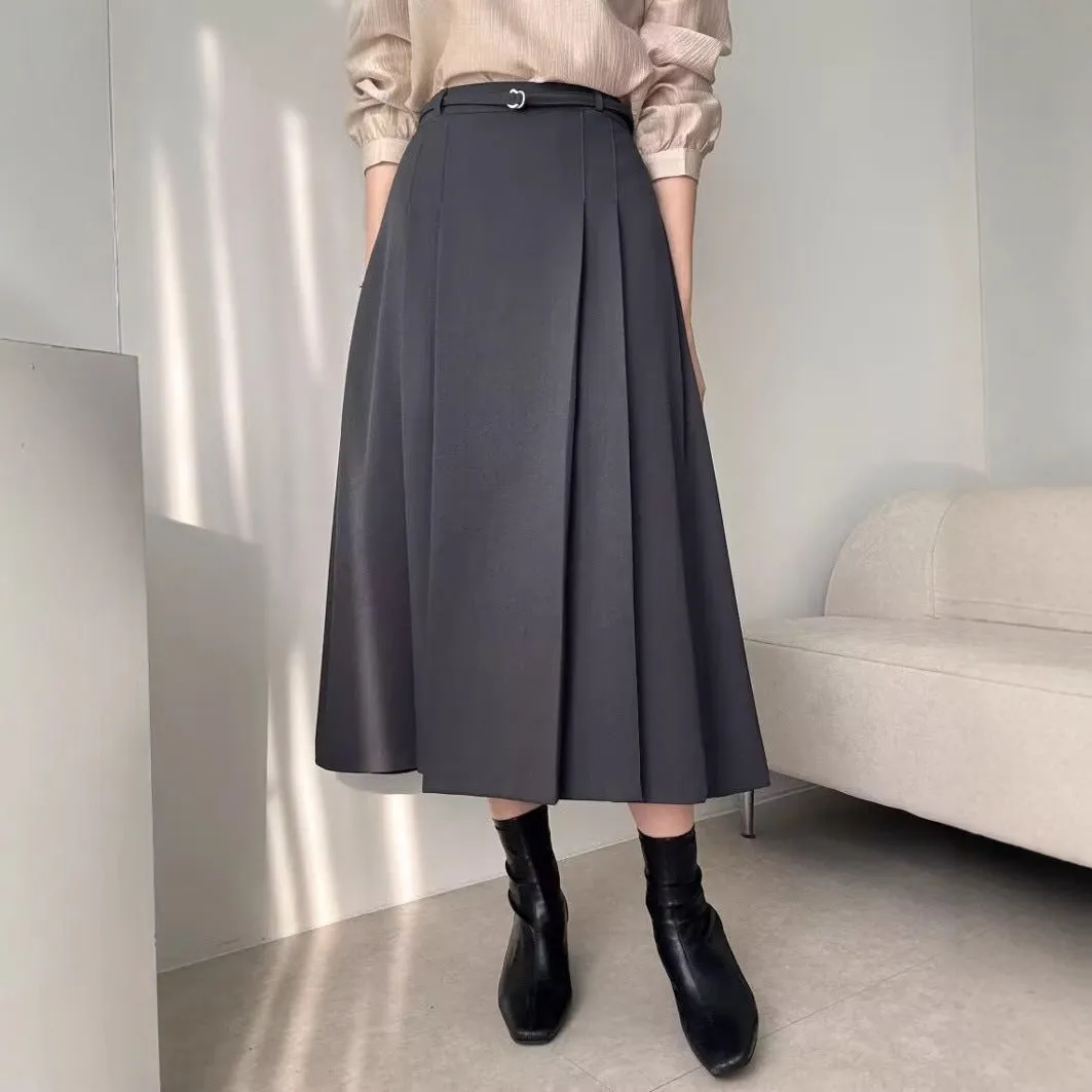 Pleated A-line skirt