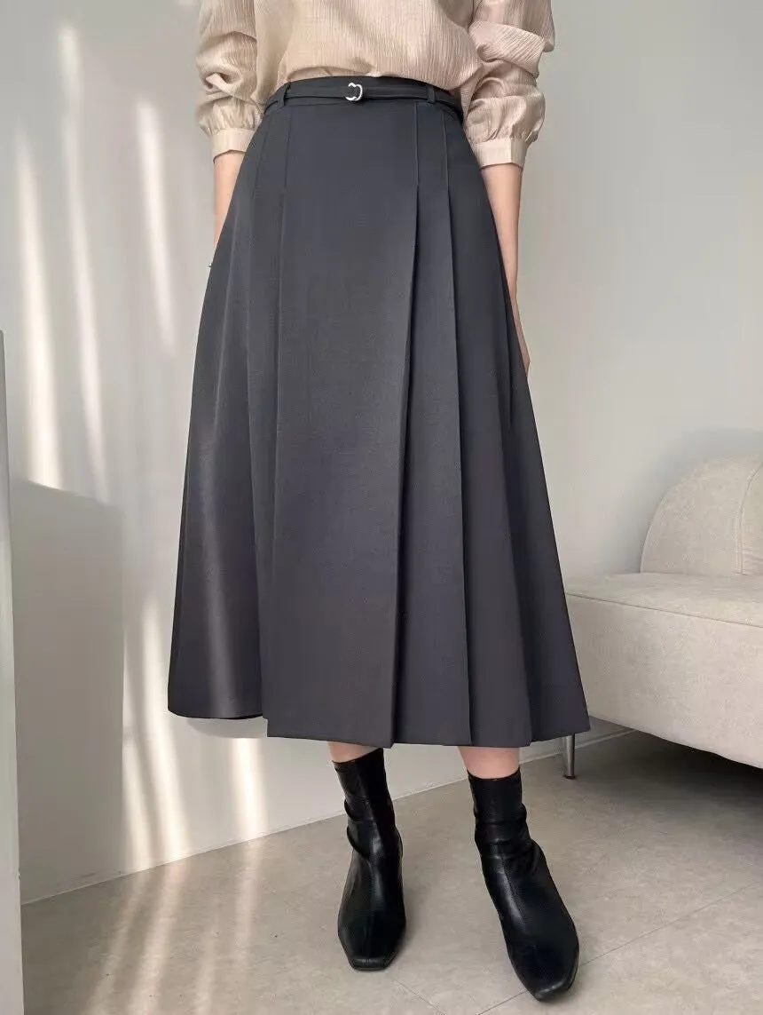Pleated A-line skirt