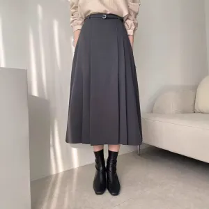 Pleated A-line skirt