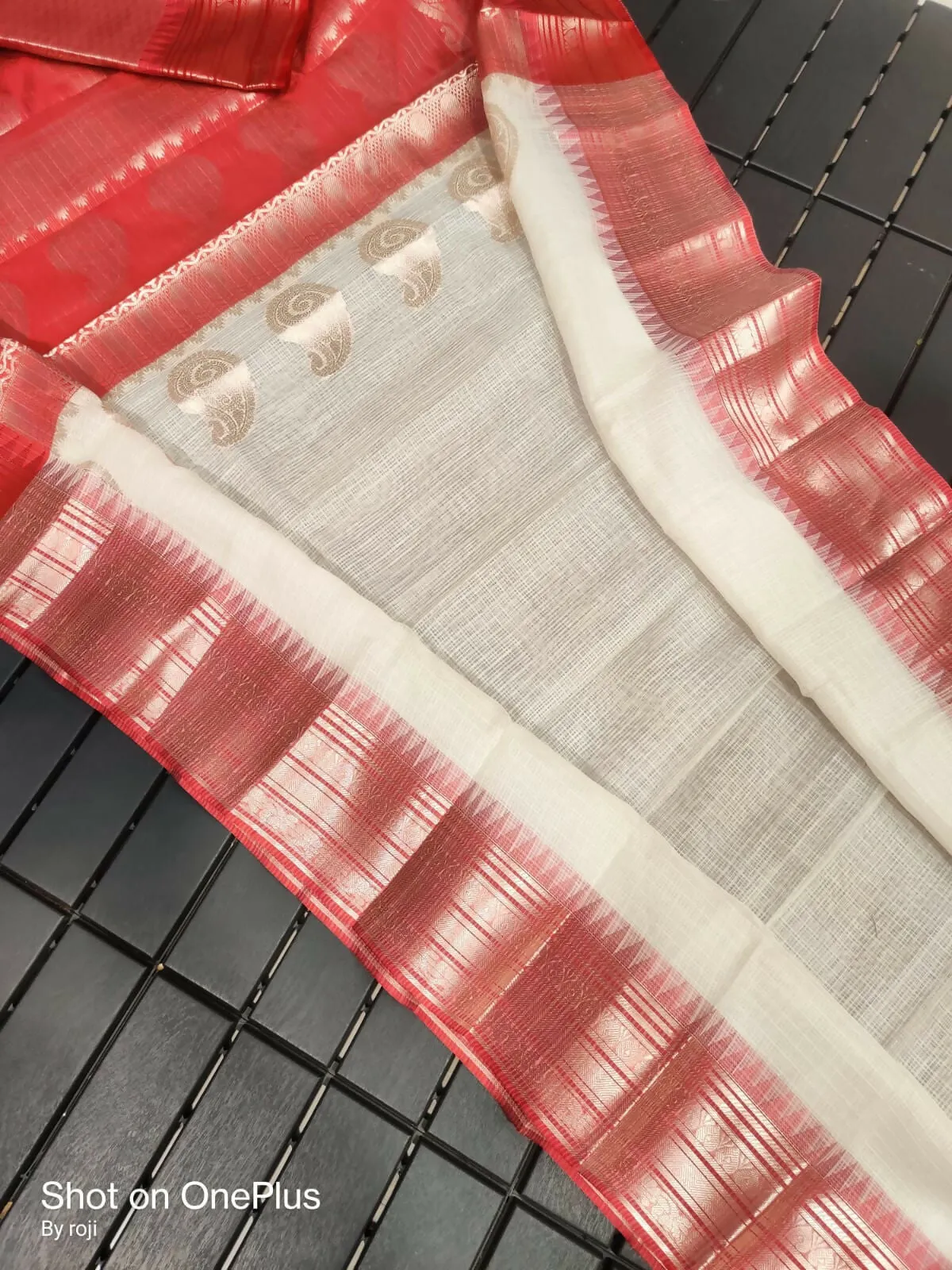 Soft Kota Silk Gorgeous Palla with Blouse