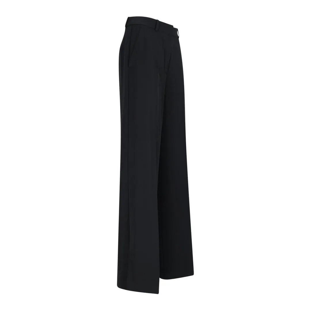 Soft Twill Slim Leg Pant