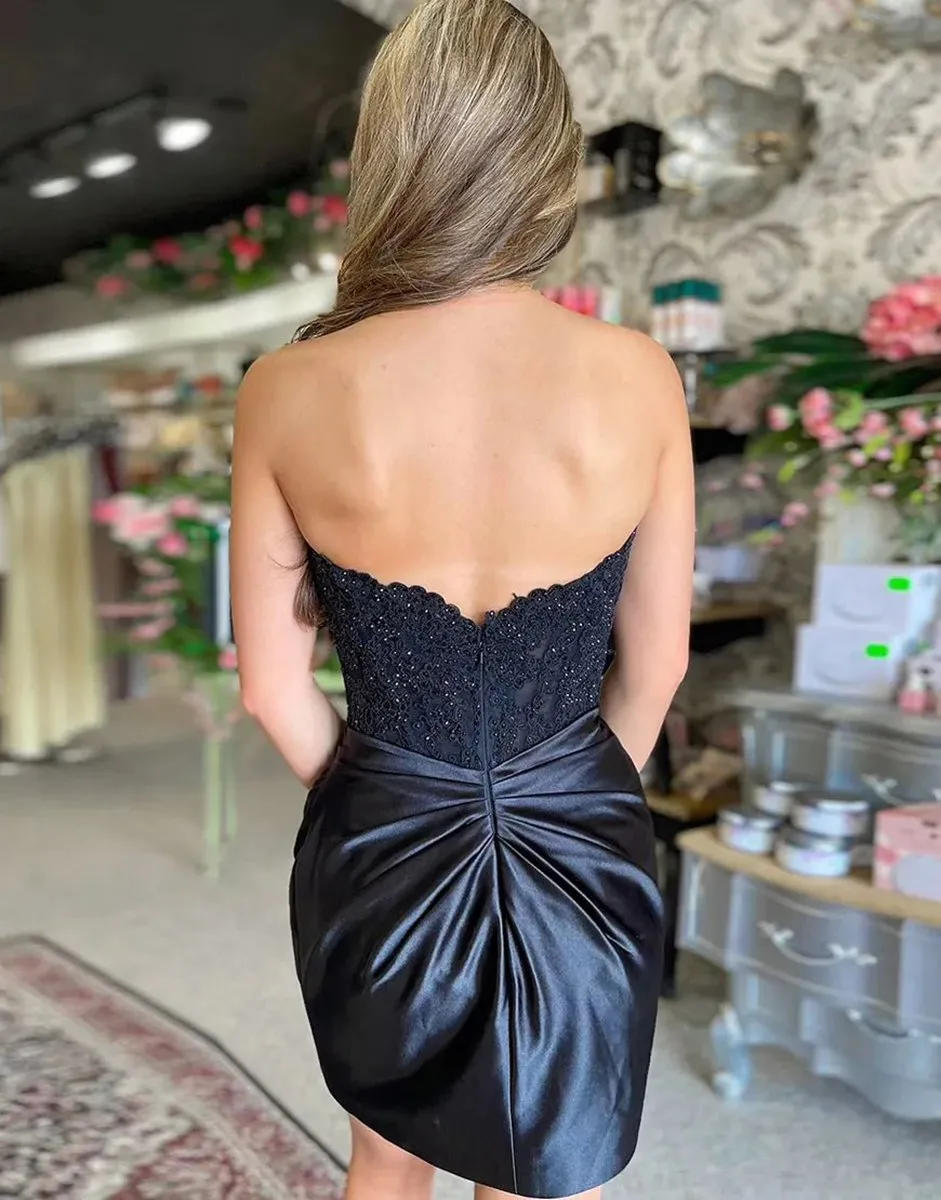 Sparkly Strapless Beaded Appliques Homecoming Dresses