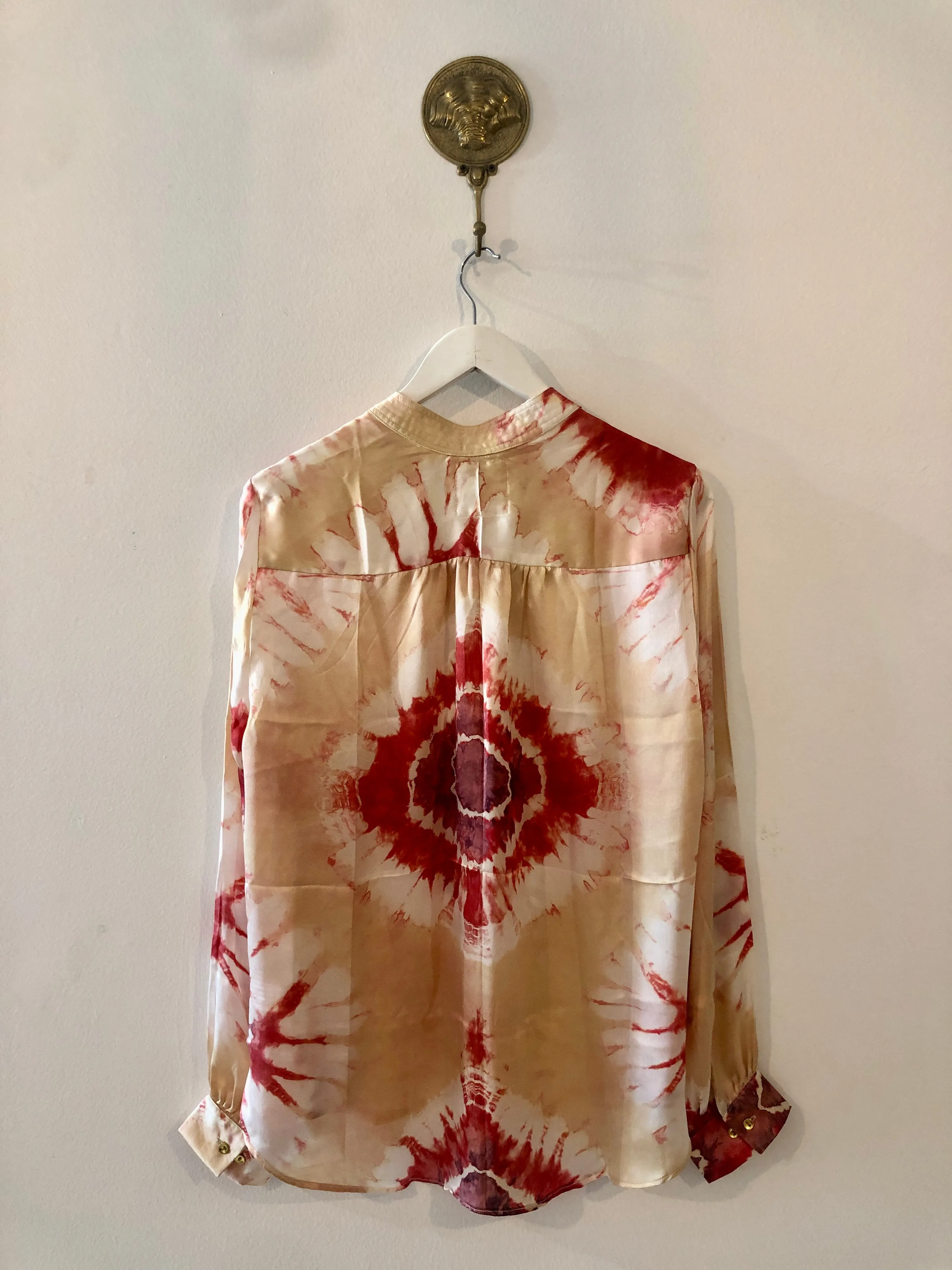 The Havana Silk Blouse in de Cuba