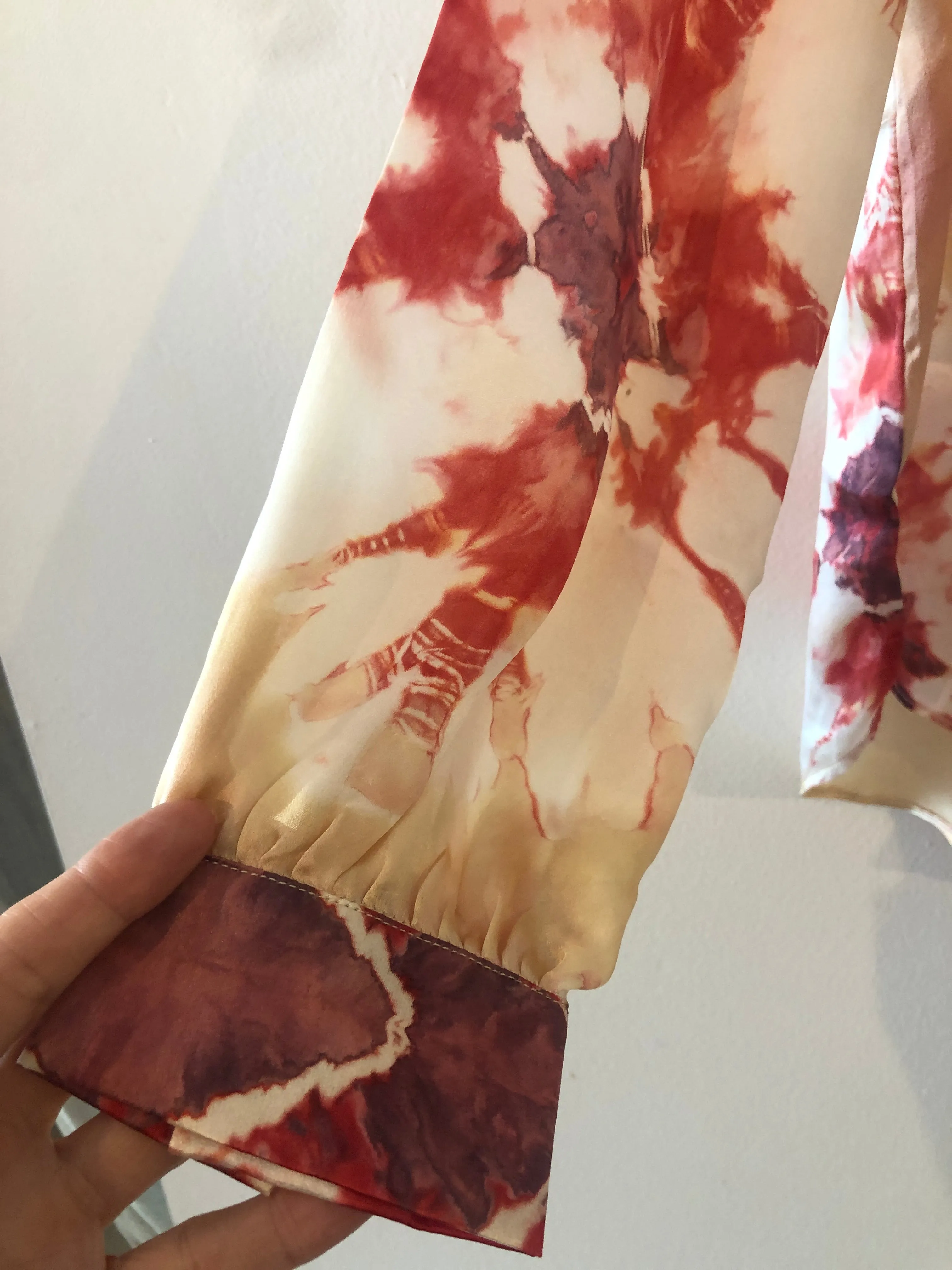 The Havana Silk Blouse in de Cuba