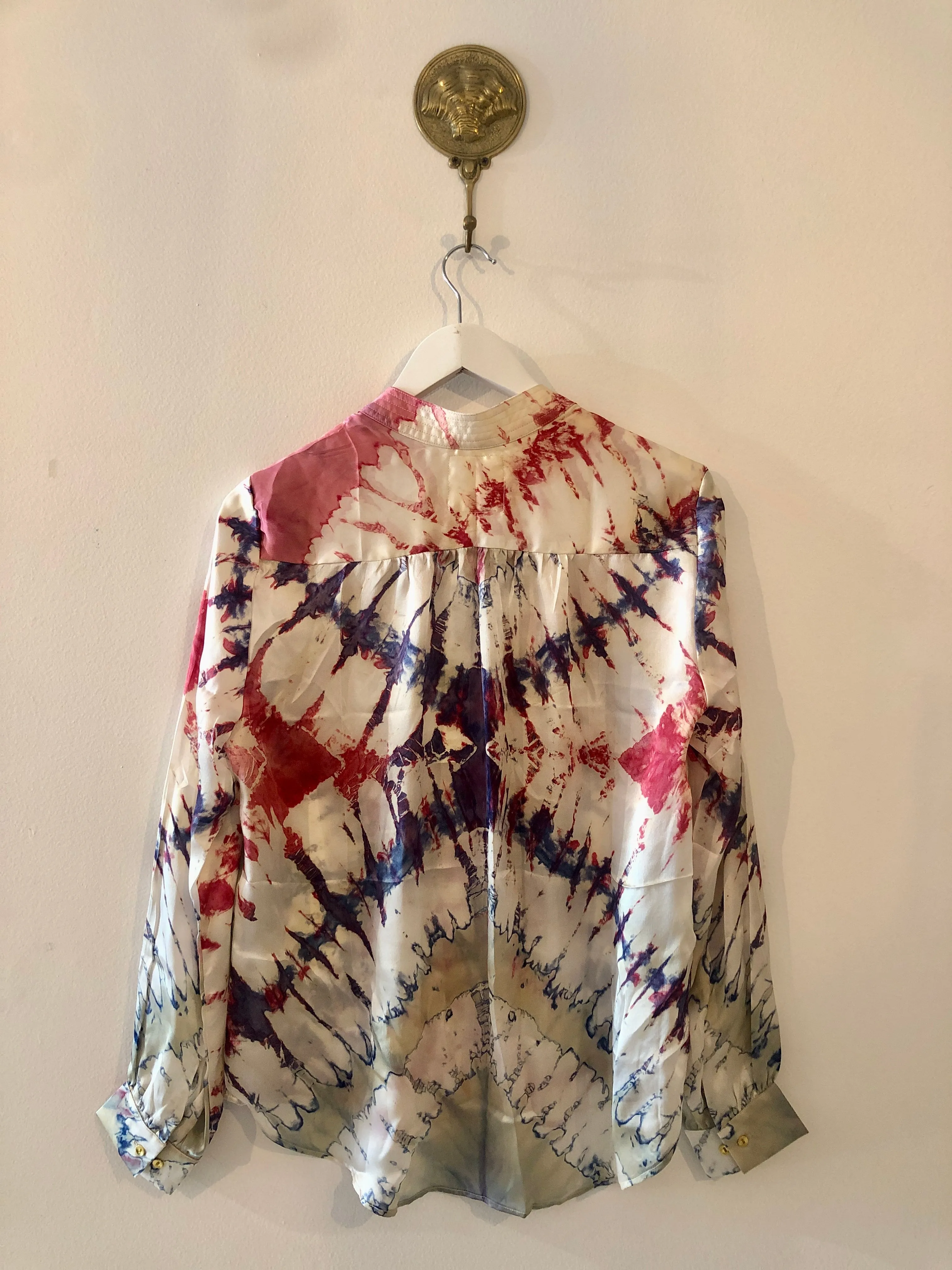 The Havana Silk Blouse in Playa