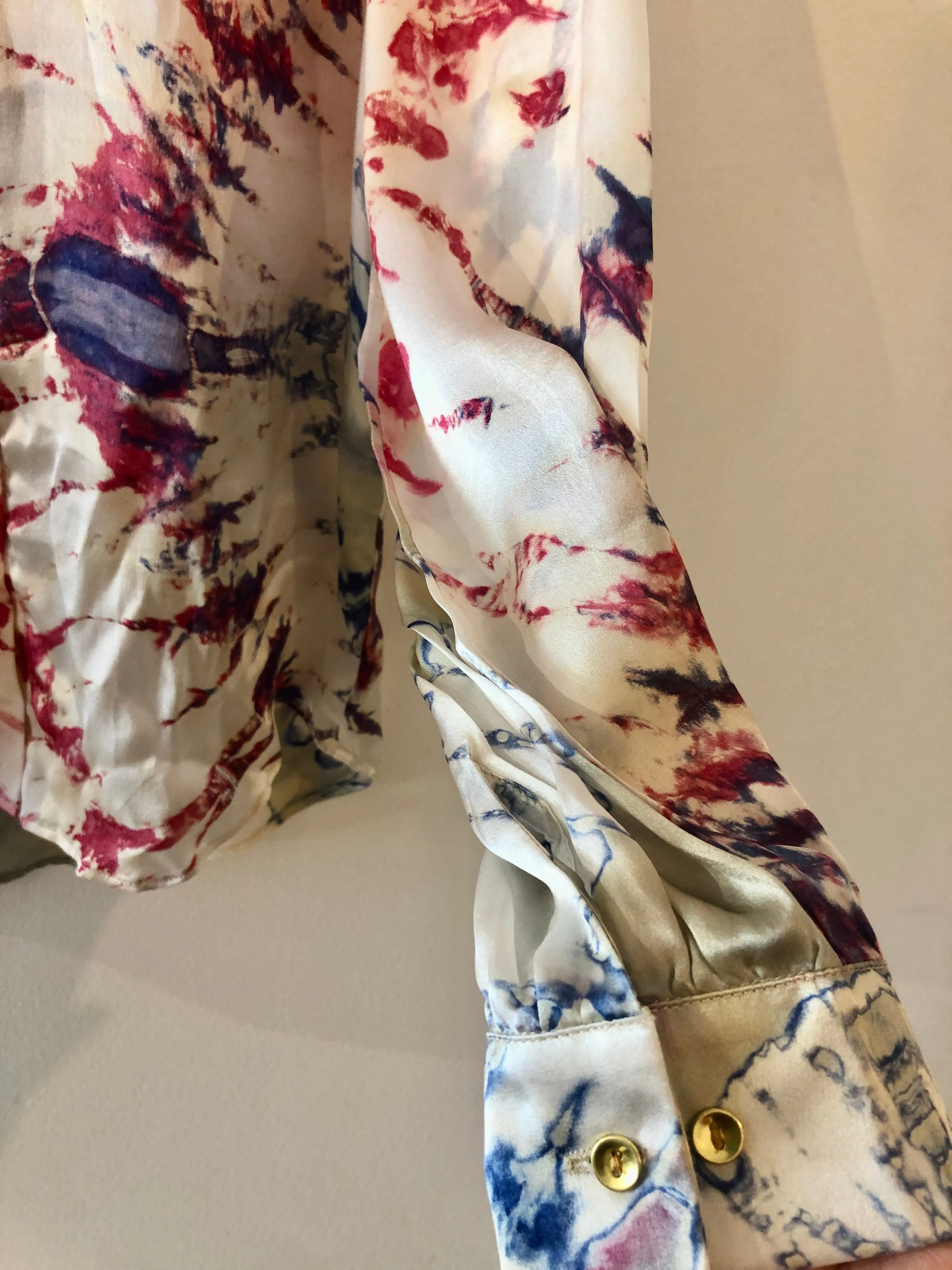 The Havana Silk Blouse in Playa