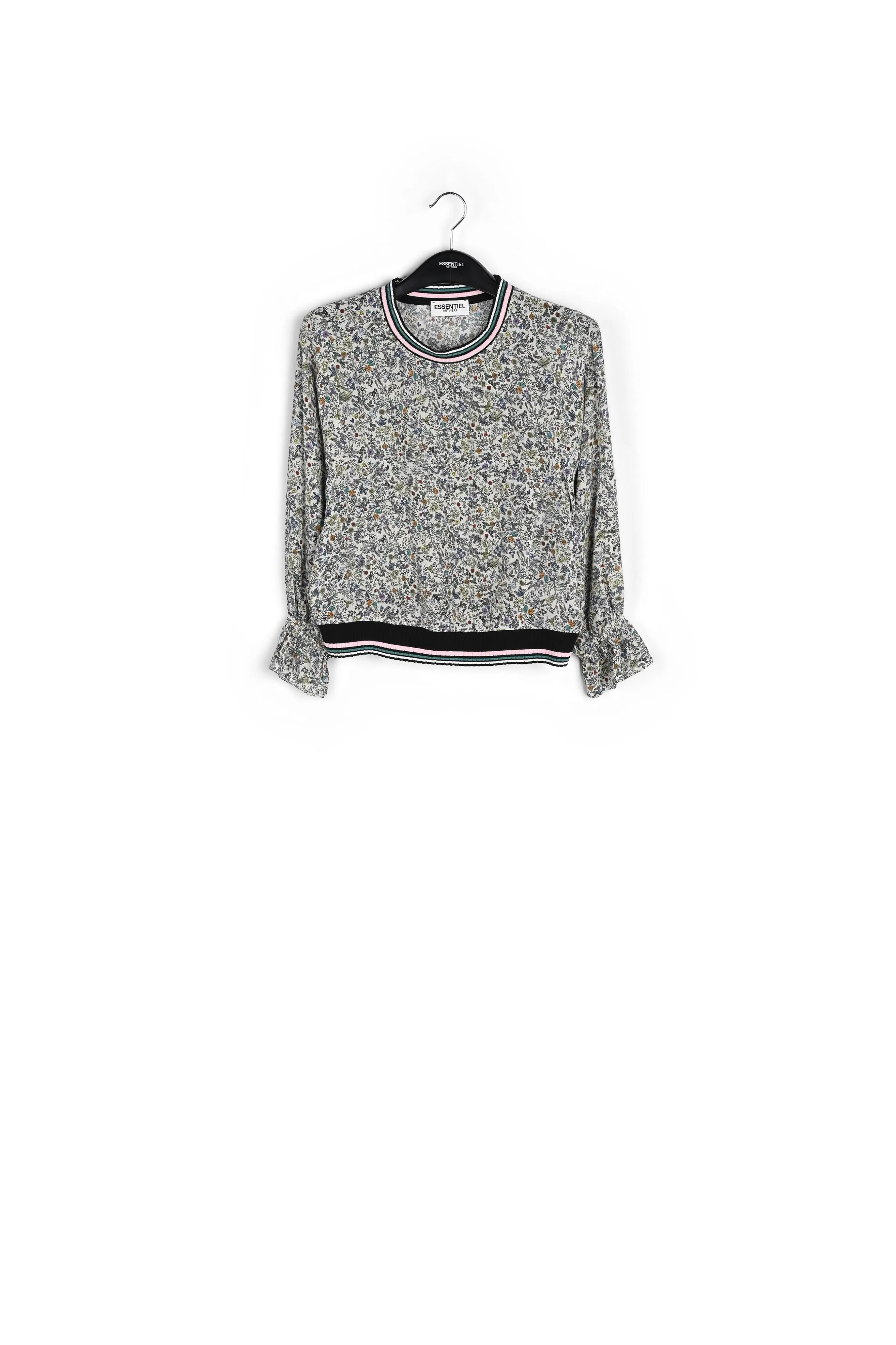 Top with frilled sleeves