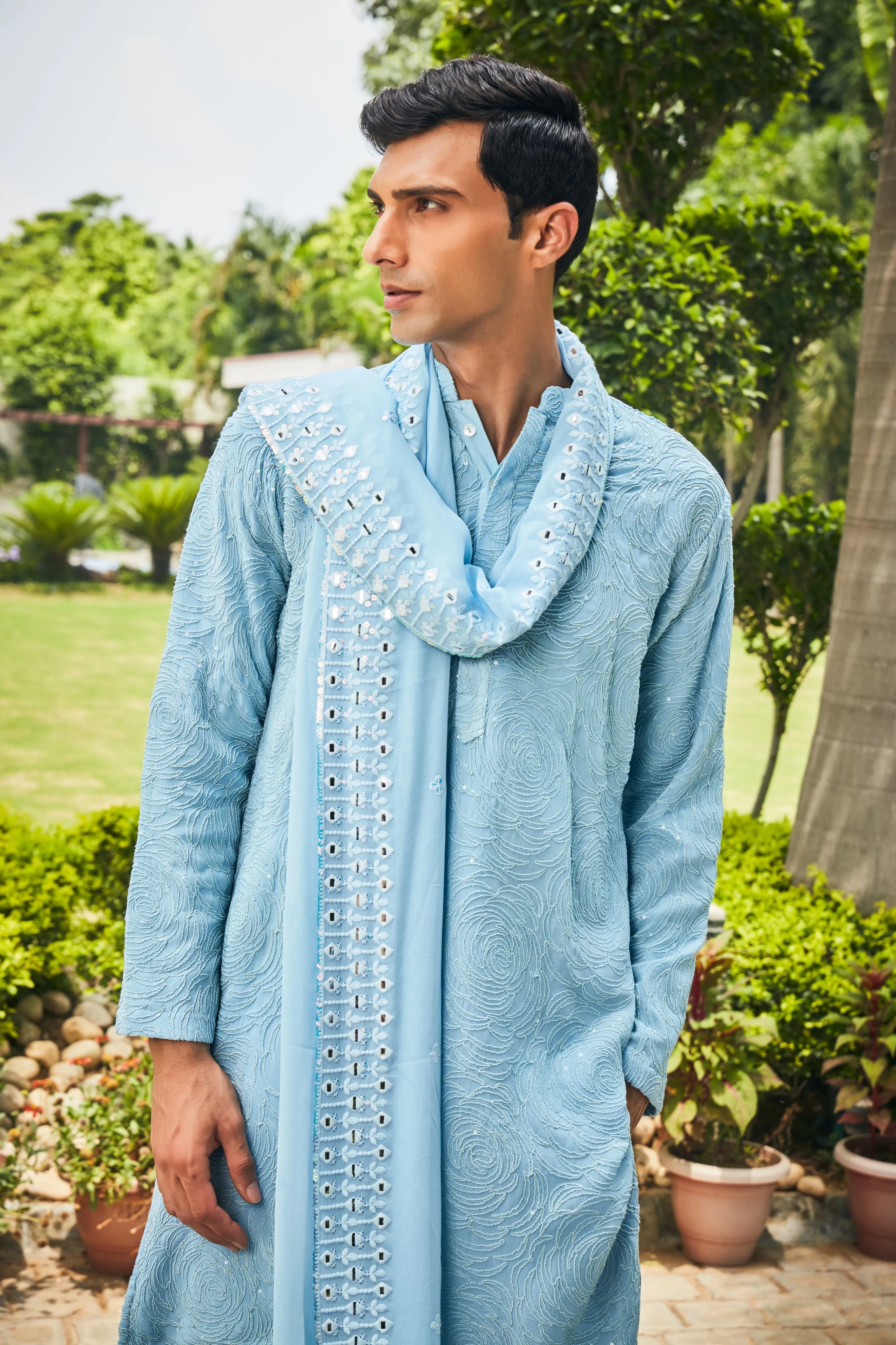 Udvah Kurta Set