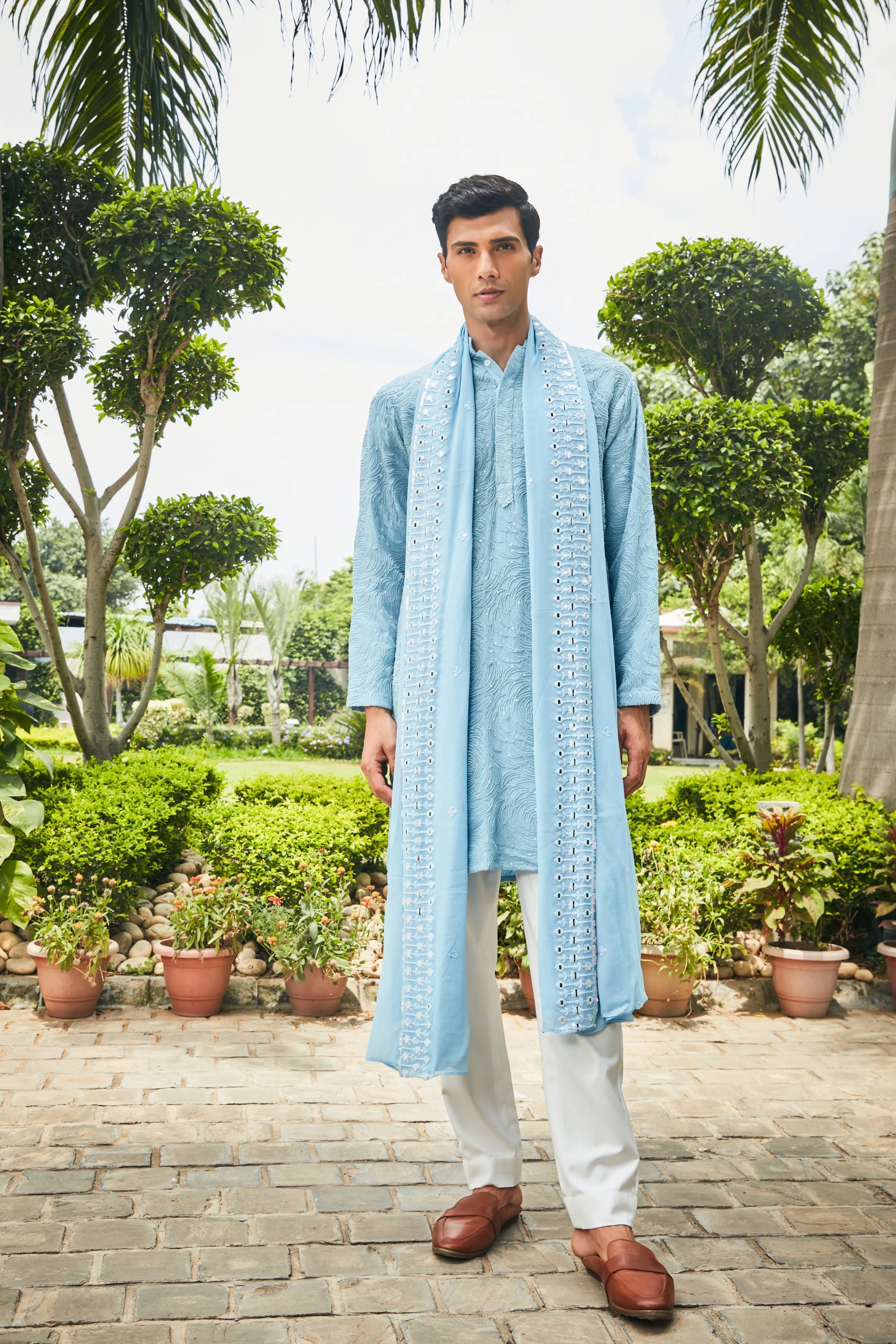 Udvah Kurta Set