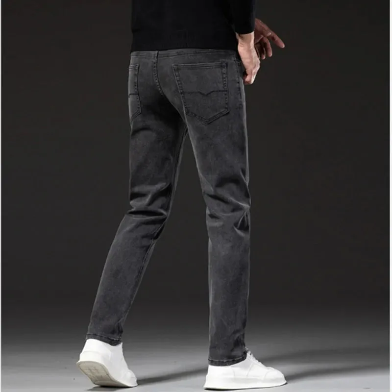 UrbanEdge Slim Fit Skinny Jeans