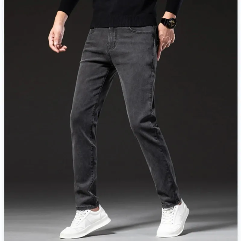 UrbanEdge Slim Fit Skinny Jeans
