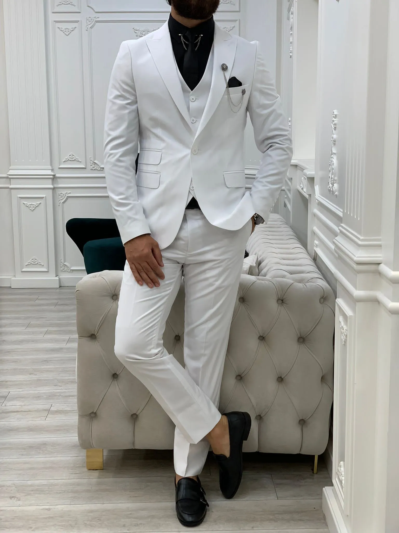 Wilson White Slim Fit Peak Lapel Suit - A Versatile Three-Piece Ensemble