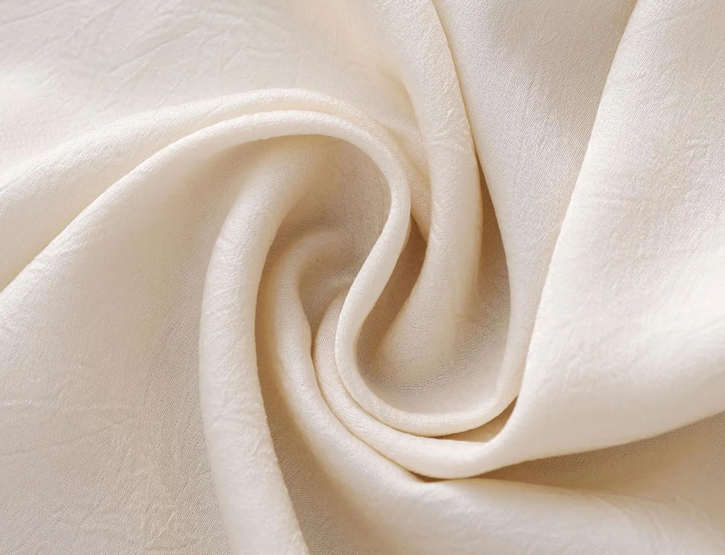 Women's Slinky Silk Blouse Featuring Pleated Details
